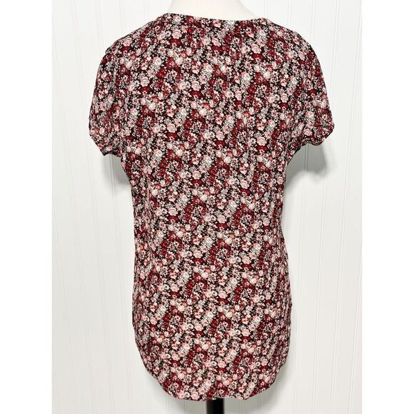Soho New York‎ & Company Women's Floral Split V-neck 3-Button Blouse Red Medium - Picture 5 of 11